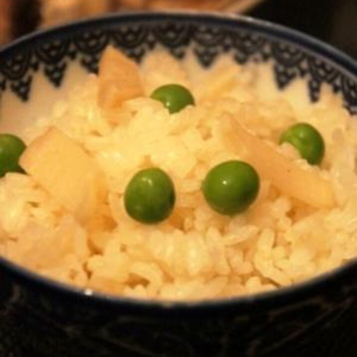 春の味覚の競艶、筍豆ご飯